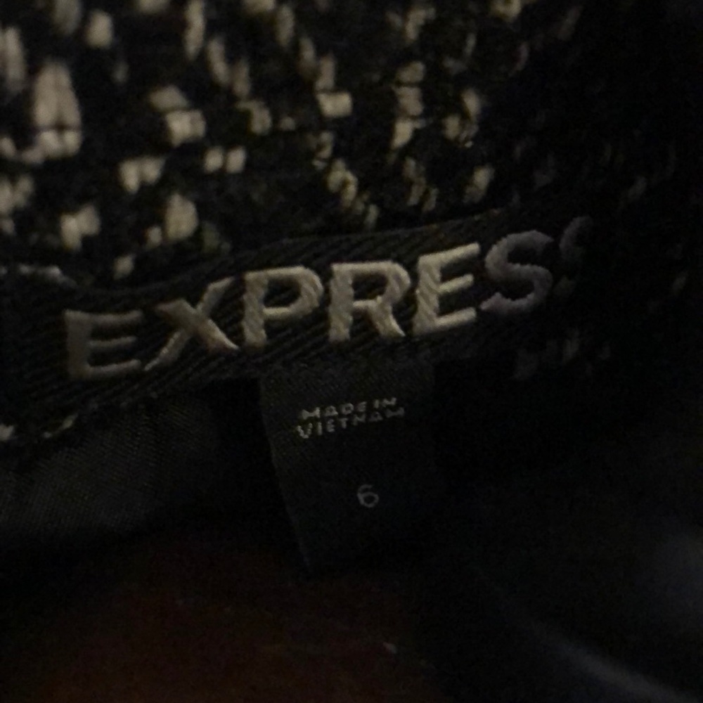 Express Blazer - Picture 3 of 3